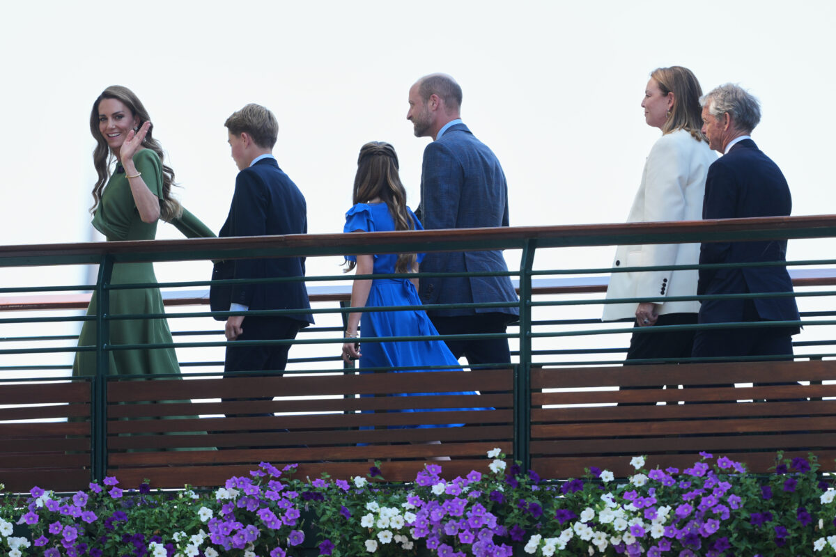 Wimbledon: William with Kate and children at the Royal Box for the final