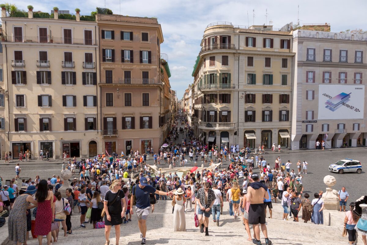 EU population set to fall to 398.8 million by 2100 EU population set to fall to 398.8 million by 2100