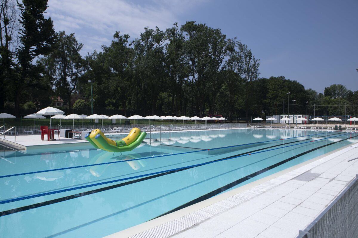 Genoa: 13-year-old girl sucked into swimming pool drain, in critical condition Genoa: 13-year-old girl sucked into swimming pool drain, in critical condition
