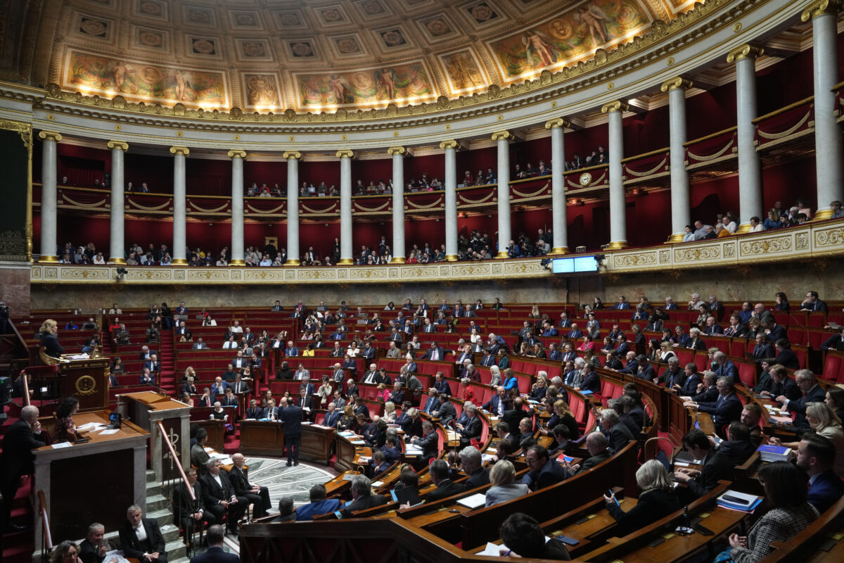 France: National Assembly gives green light to end-of-life bill France: National Assembly gives green light to end-of-life bill