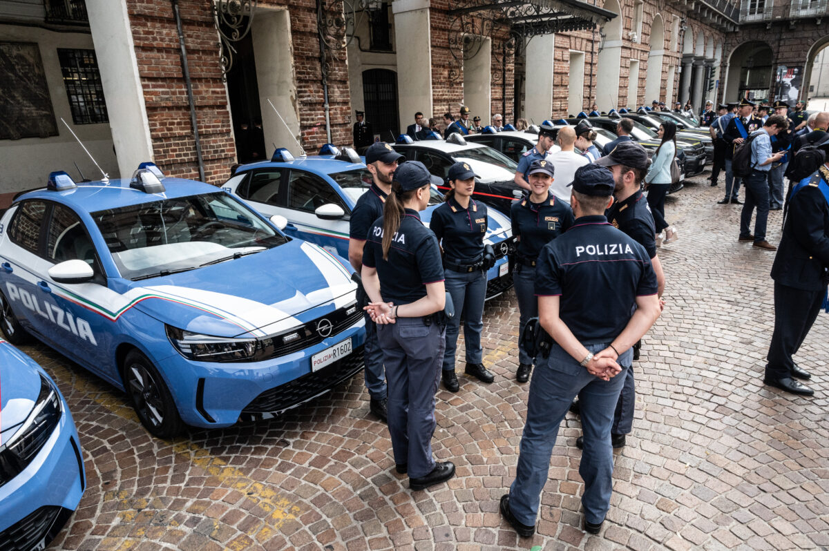 Turin: large-scale police operation in Barriera Milano – over 200 people identified