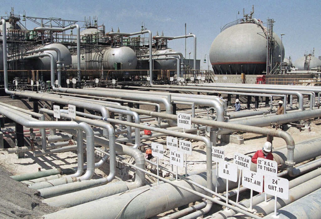 Yemen: Houthis Threaten Attacks on Saudi Arabia’s Oil Facilities