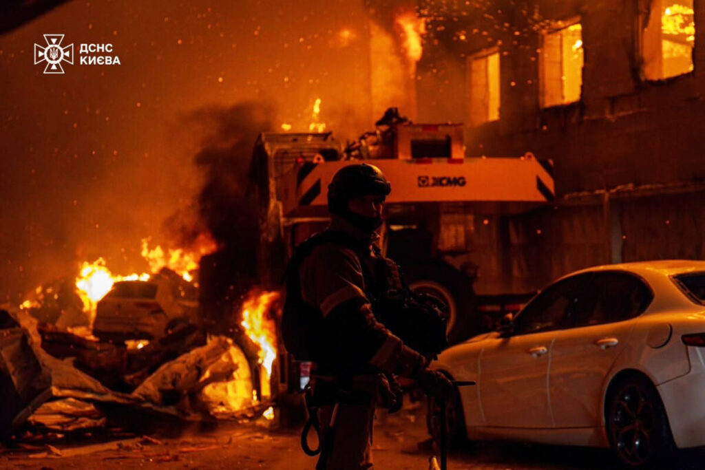 Ukraine: two killed in Russian raids on Kyiv overnight