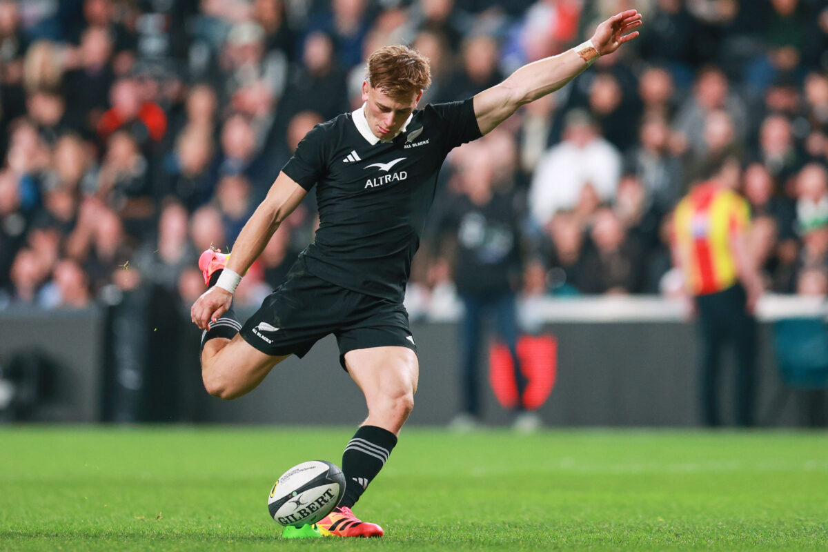 Rugby: Nations Championship, New Zealand beat Ireland 40-21 Rugby: Nations Championship, New Zealand beat Ireland 40-21