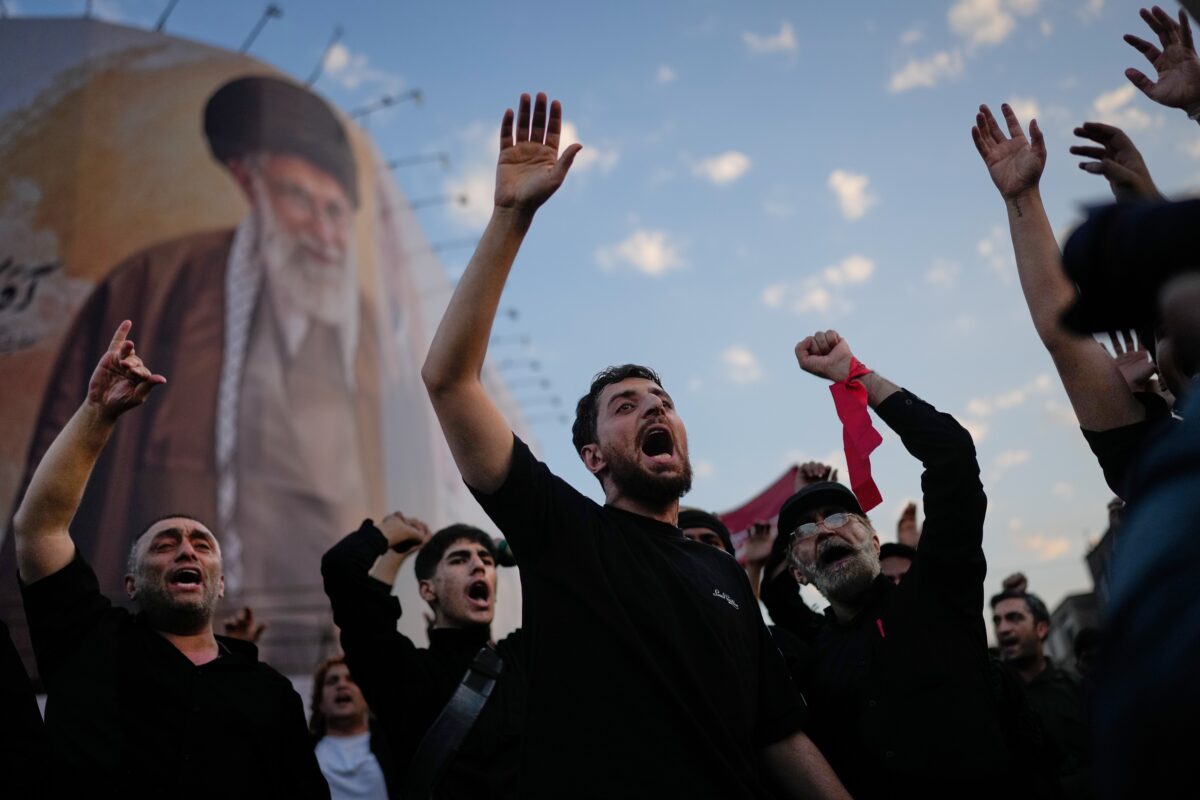 Iran: media report at least seven civilian casualties in US attacks in Hormozgan Iran: media report at least seven civilian casualties in US attacks in Hormozgan