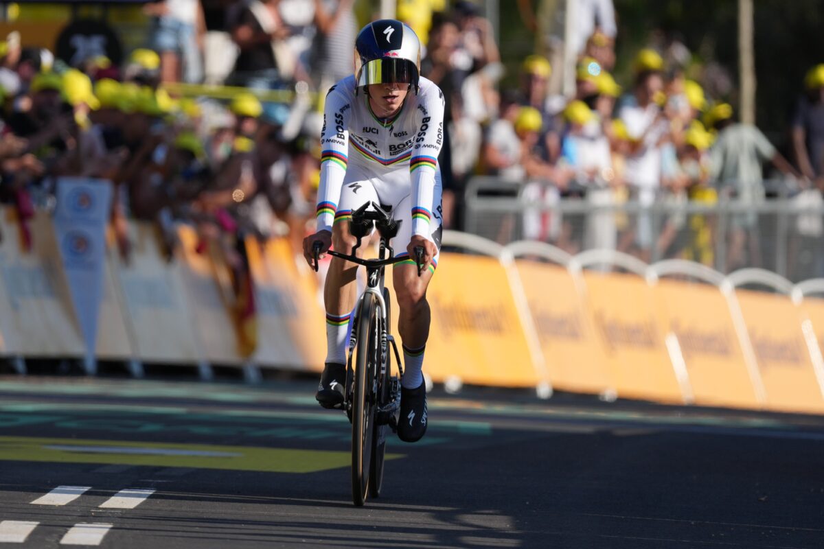 Tour de France: Evenepoel wins Stage 15, Pogacar retains the yellow jersey Tour de France: Evenepoel wins Stage 15, Pogacar retains the yellow jersey