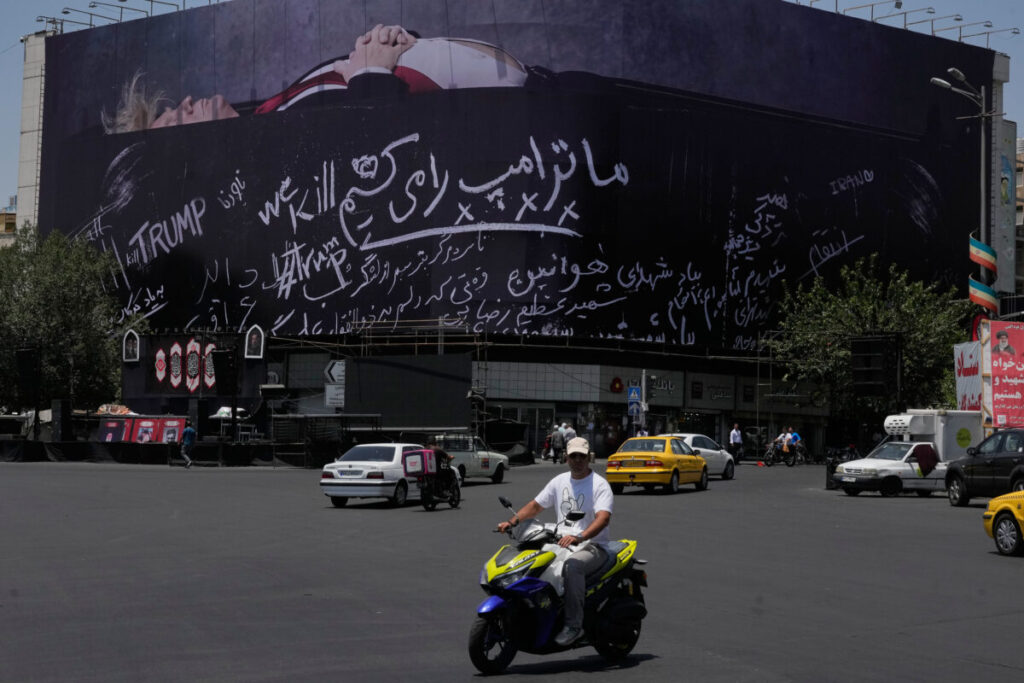 Iran, Tehran: ‘Ready to strike infrastructure and bridges across the region’