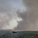 France: Evacuation ordered on the Cap-Ferret peninsula; boats used to escape the flames