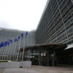 Tariffs, EU: “Decision in line with agreement with the US, let’s continue the dialogue”