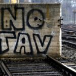 No Tav: unrest in Valsusa; the Chiomonte construction site set alight