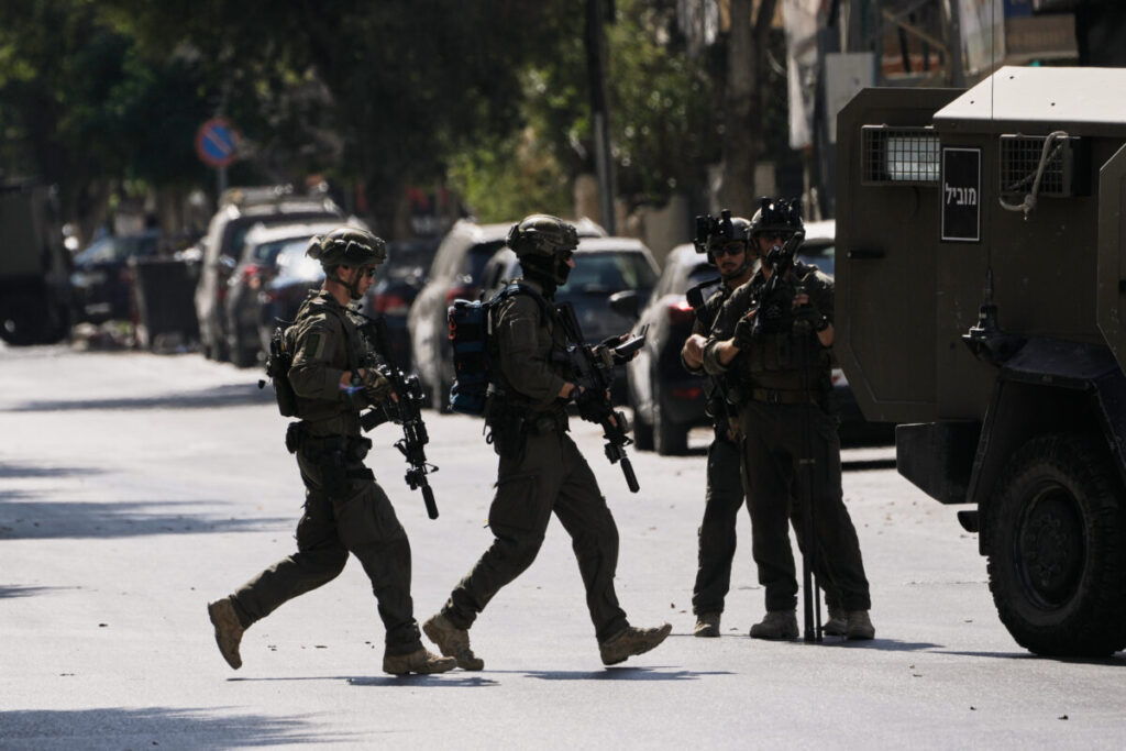 Middle East: IDF raids 70 homes in the West Bank, 50 arrests