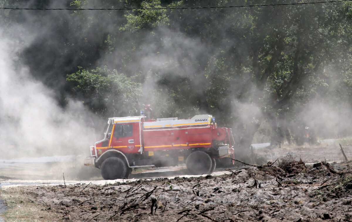 France: 42,000 hectares ablaze and 220,000 people evacuated in Gironde France: 42,000 hectares ablaze and 220,000 people evacuated in Gironde