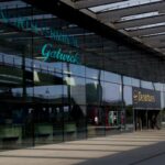 United Kingdom: Water shortage at Gatwick Airport; toilets and restaurants closed