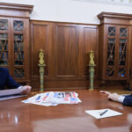 Ukraine: media report attack on Moscow involving hundreds of drones