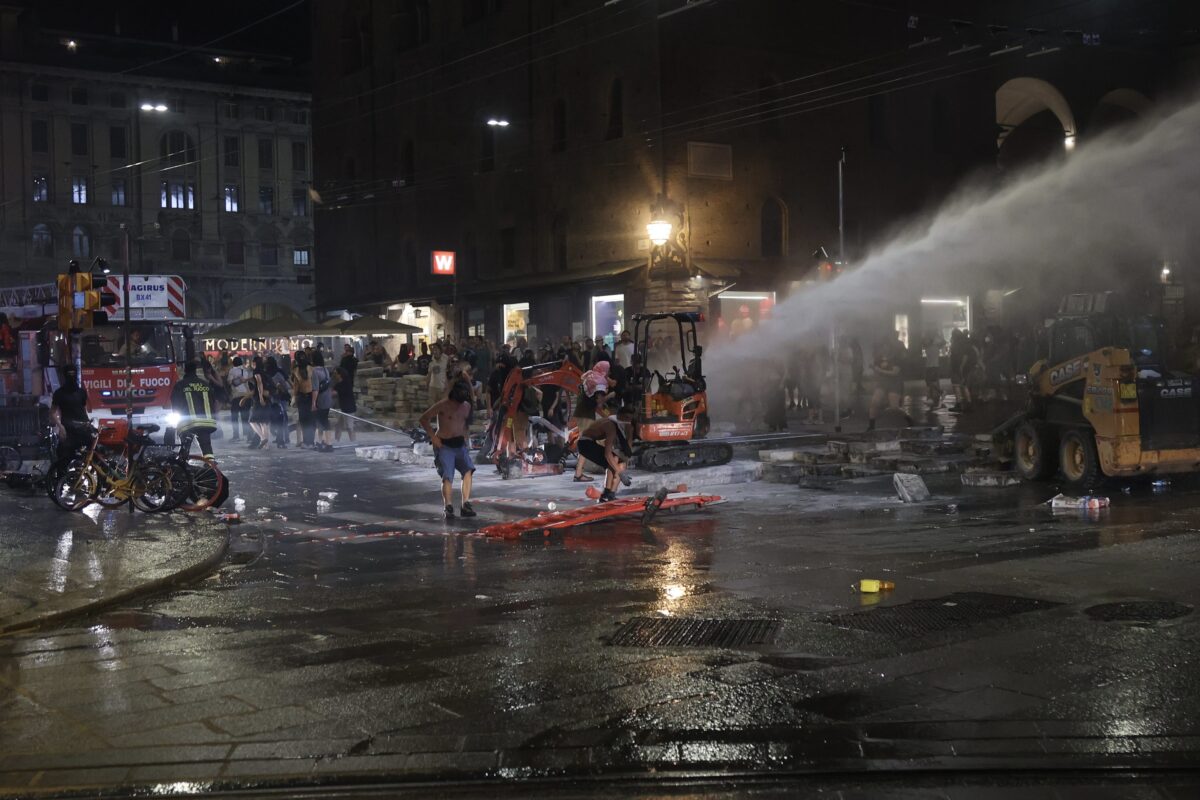Fakir’s death: 12 people under investigation by the Bologna Public Prosecutor’s Office over clashes Fakir’s death: 12 people under investigation by the Bologna Public Prosecutor’s Office over clashes
