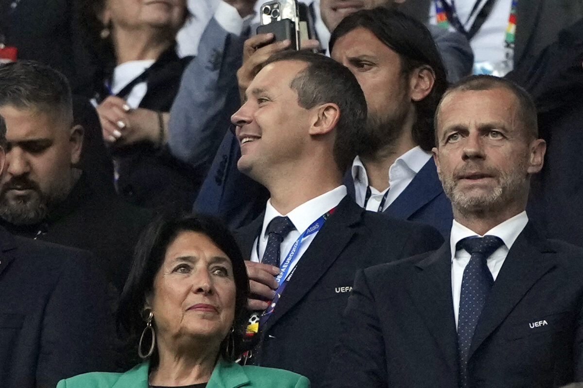 Football, senior FIFA official: “We were deceived by Infantino, it is time to react” Football, senior FIFA official: “We were deceived by Infantino, it is time to react”