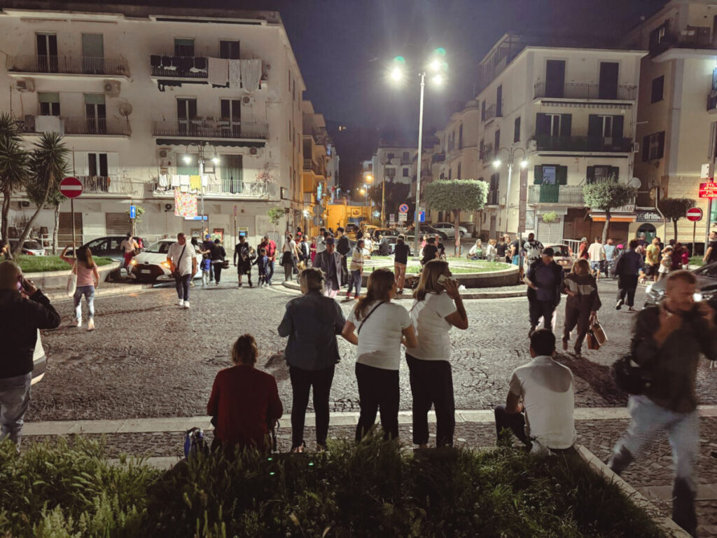 Campi Flegrei: 20 injured, including 2 in a serious condition; 22 families evacuated