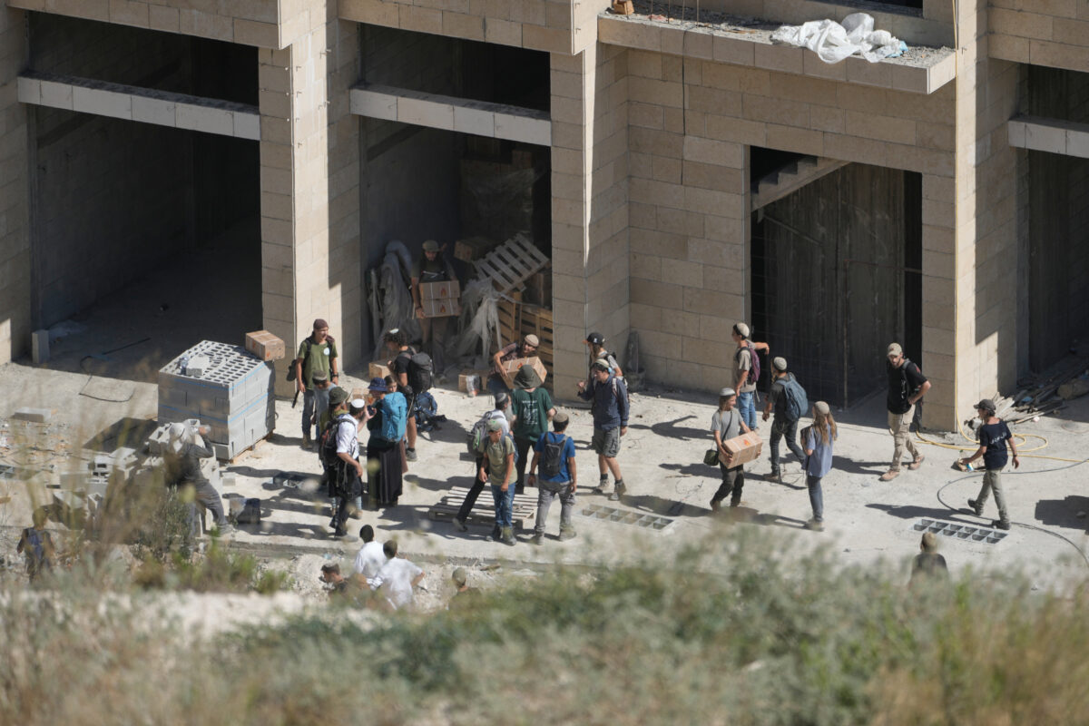 Middle East: Israeli soldier arrested for injuring a child in the West Bank