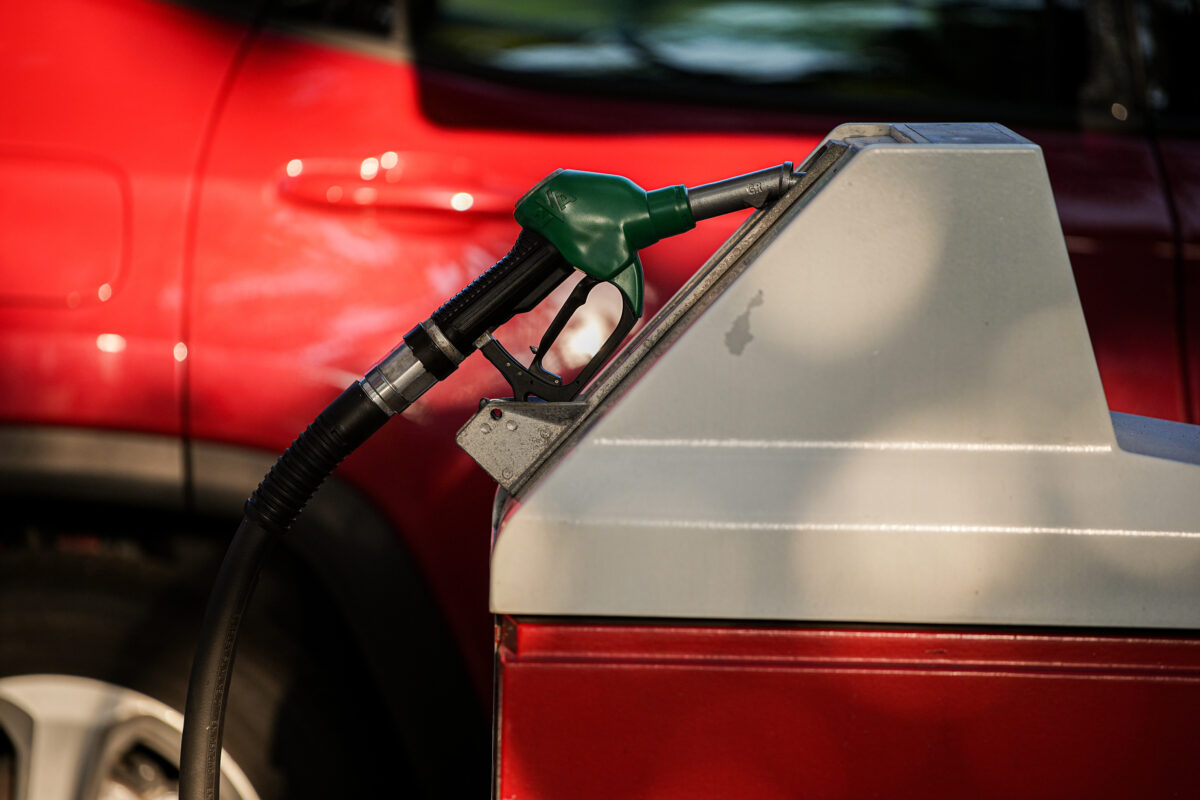 Mimit: “Average ‘self-service’ price for petrol at 1.999 euros per litre, diesel at 2.097 euros per litre”