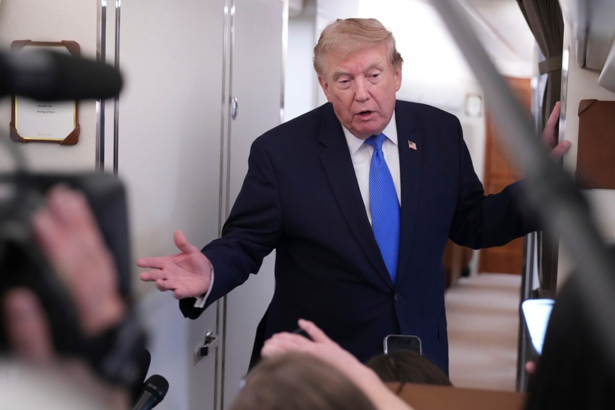 Iran, Trump: “Tehran’s leaders are hypocrites; we are in control of the Strait of Hormuz”
