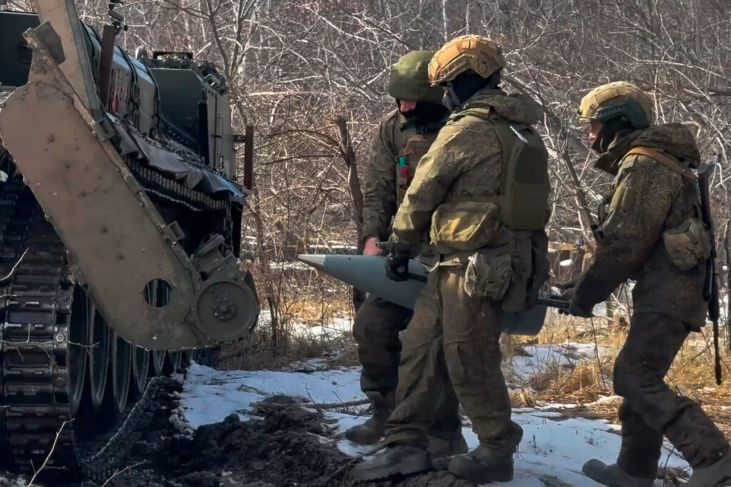 Ukraine: Russian soldier opens fire on fellow soldiers and civilians in Sevastopol, leaving four dead
