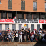 Baresi: ‘Immortal legend’, banner on a balcony opposite Sant’Ambrogio