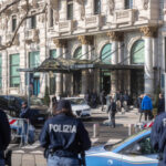 Milan: bomb scare at four shopping centres; evacuated by the police