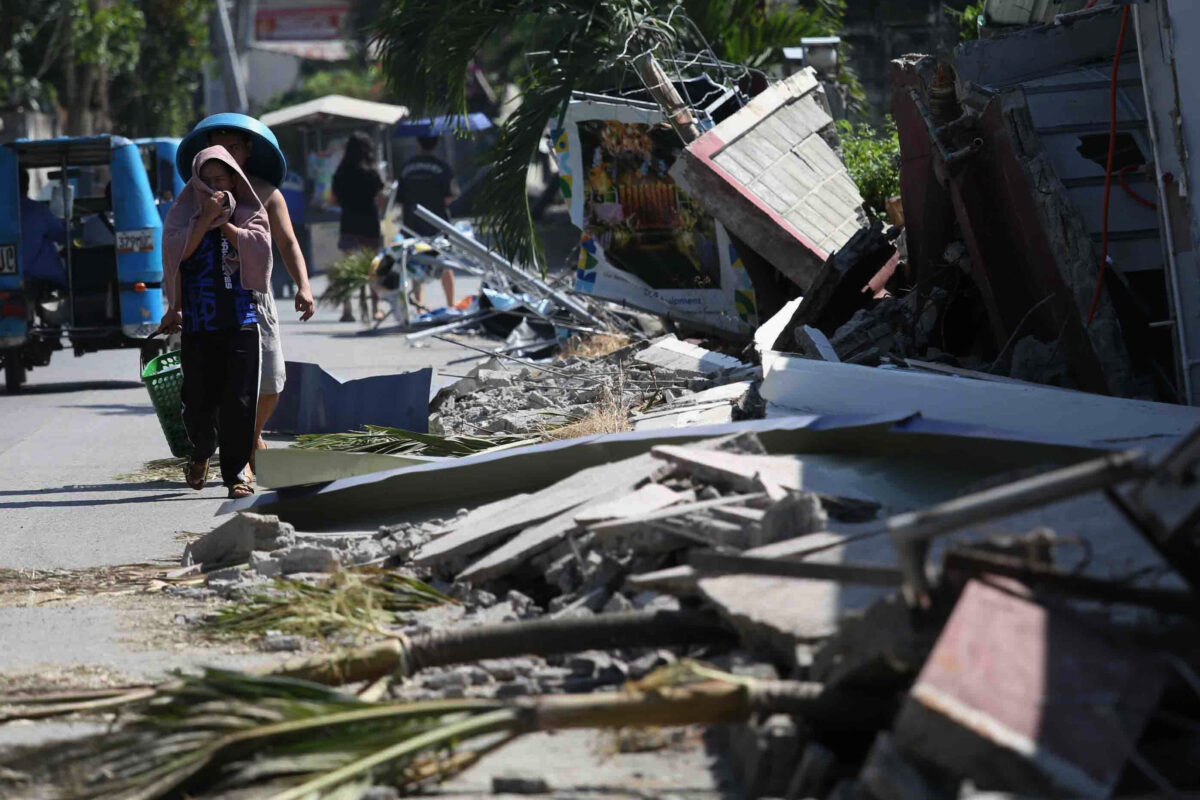 Philippines: 6.4-magnitude earthquake strikes the south of the country Philippines: 6.4-magnitude earthquake strikes the south of the country
