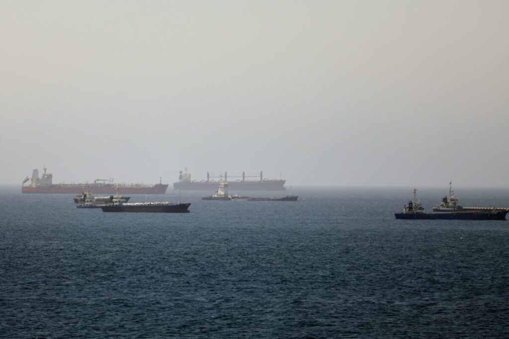 Iran, Tehran: ‘Agreement reached with Oman on shipping route through the Strait of Hormuz’