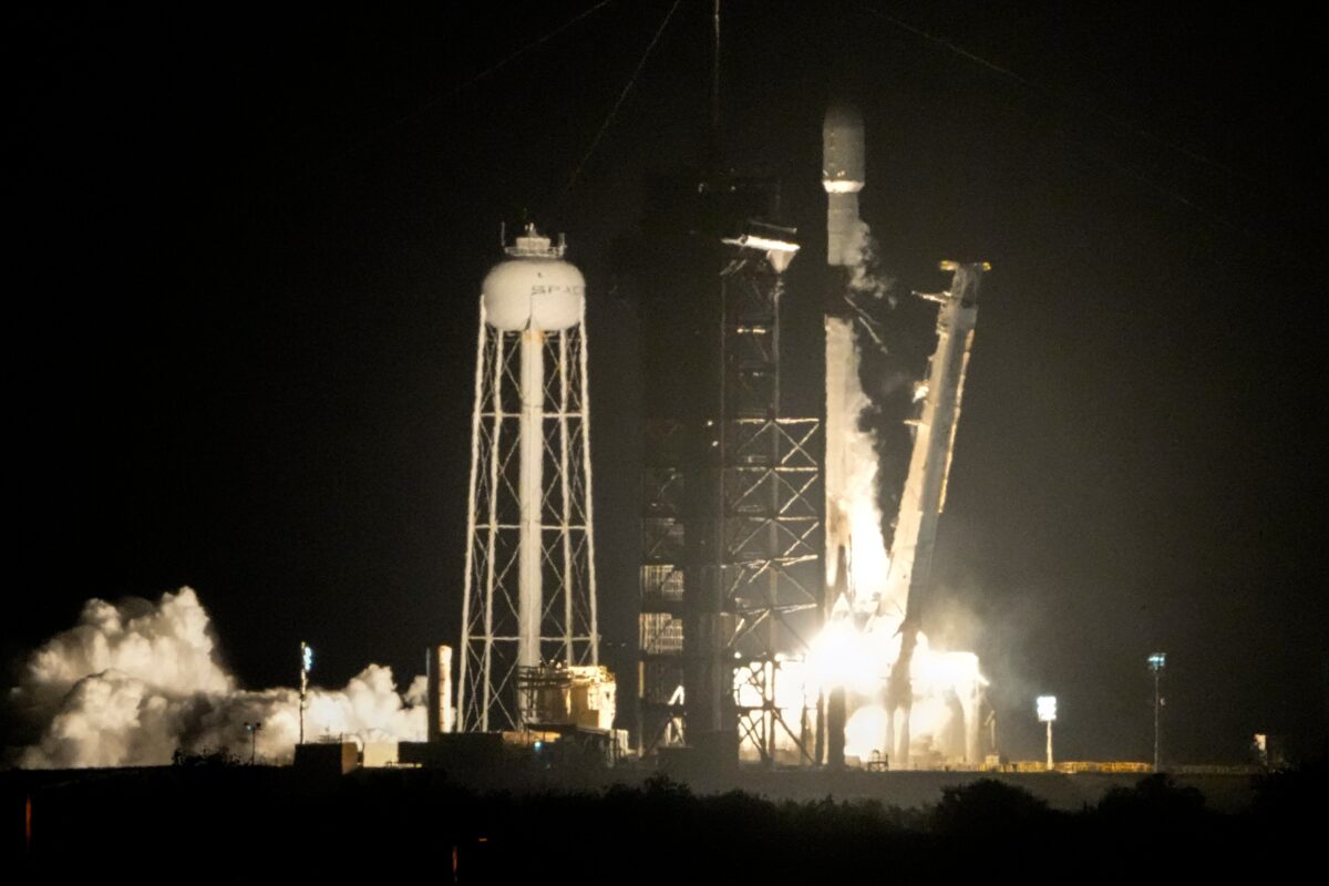 SpaceX’s Falcon 9 rocket crashed on the Moon
