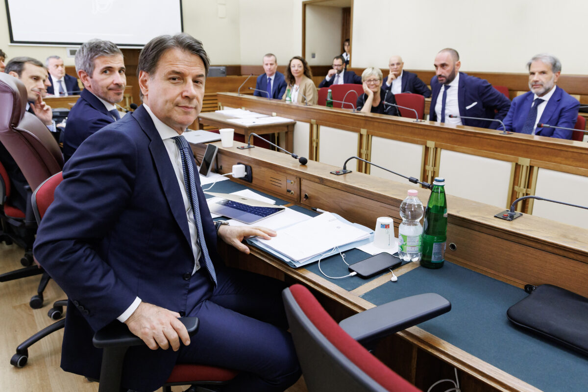 Covid, Conte: “Meloni is orchestrating a firing squad – she must deal with me transparently”