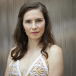 Amanda Knox defends her comedy show: “It honours Meredith’s memory”