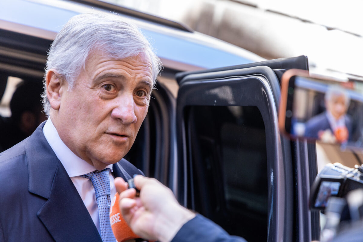 Migrants, Tajani: ‘Do not underestimate the risk of terrorism; the Schengen suspension remains in place until the 15th’