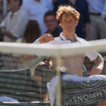 Tennis, Sinner: ‘My knee is bothering me, I’m focused on the US Open’