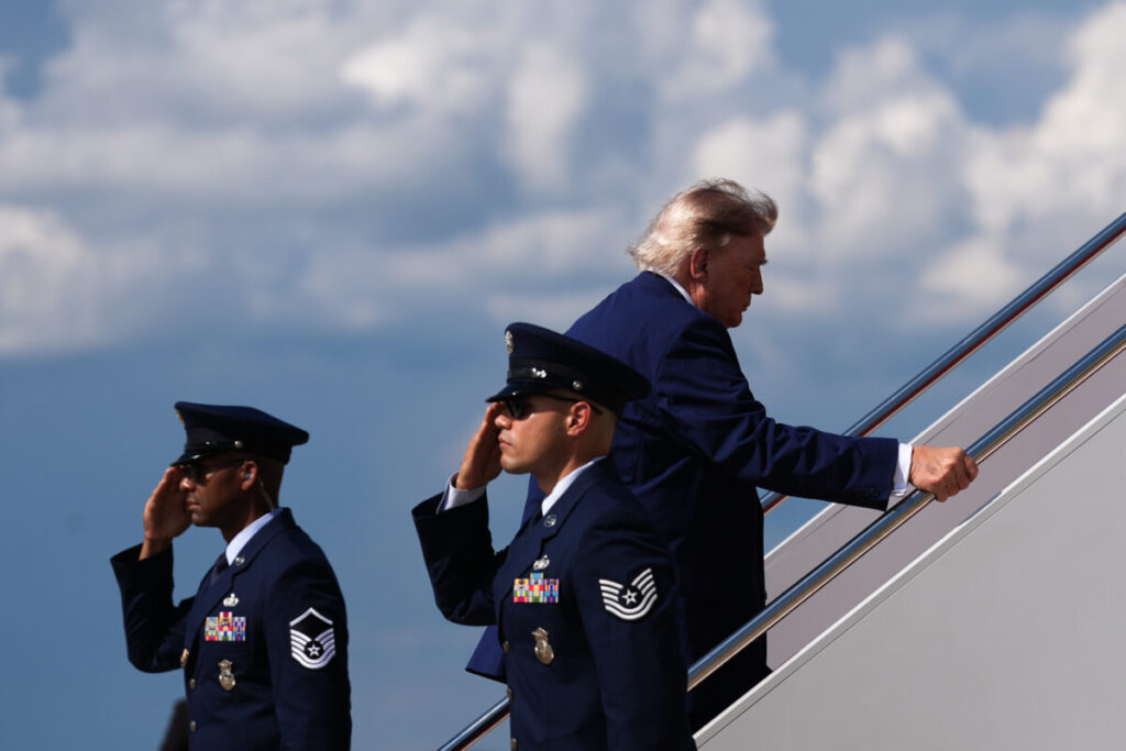 Iran, Trump tells Axios: “Keeping a low profile with Tehran and applying economic pressure”