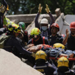 Colombia: Woman pulled alive from the rubble 30 hours after the earthquake