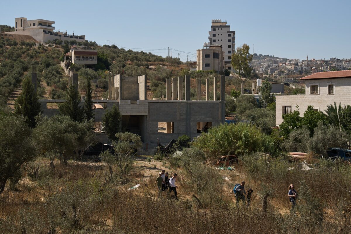 US Ambassador: ‘Settlers’ siege of Palestinian homes is terrorism’