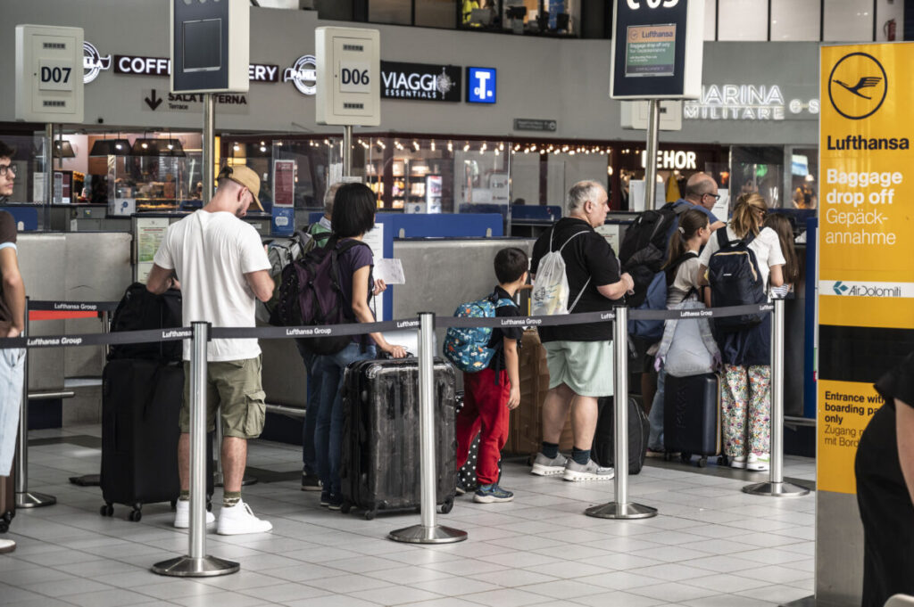 Migrants, Madrid: ‘Over 3,000 travellers from Italy have been checked’