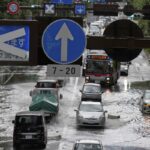 Japan: Torrential rain near Tokyo leaves four dead and causes transport disruption