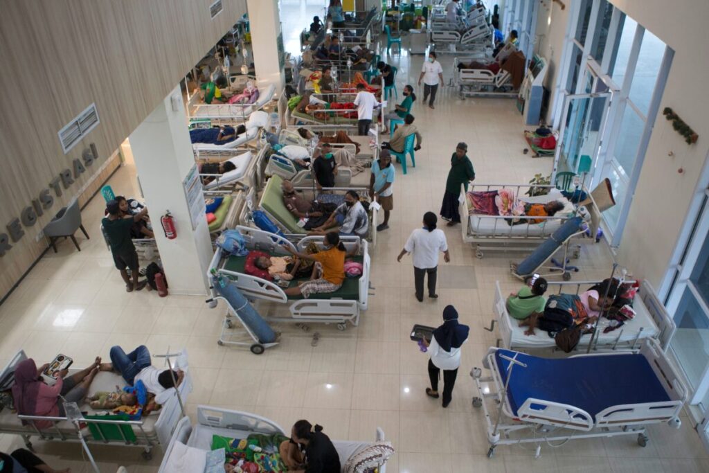 Indonesia earthquake: death toll rises to at least 47