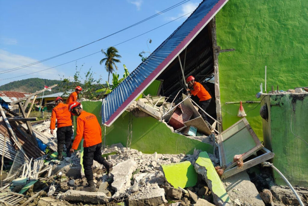 Indonesia: Earthquake death toll rises to 68