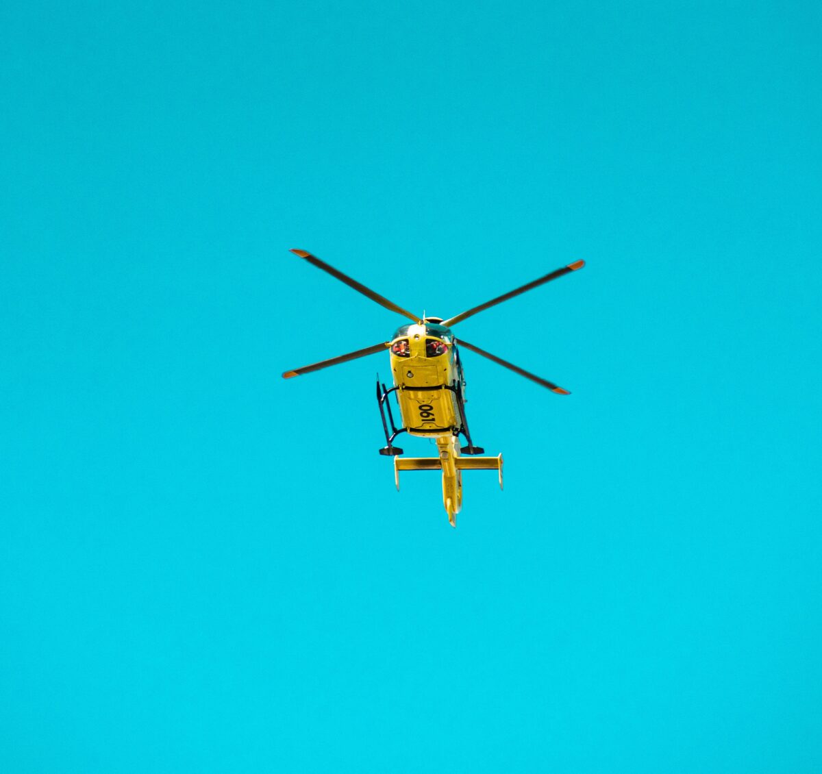 Greece: Helicopter crashes on the island of Sifnos – three dead Greece: Helicopter crashes on the island of Sifnos – three dead