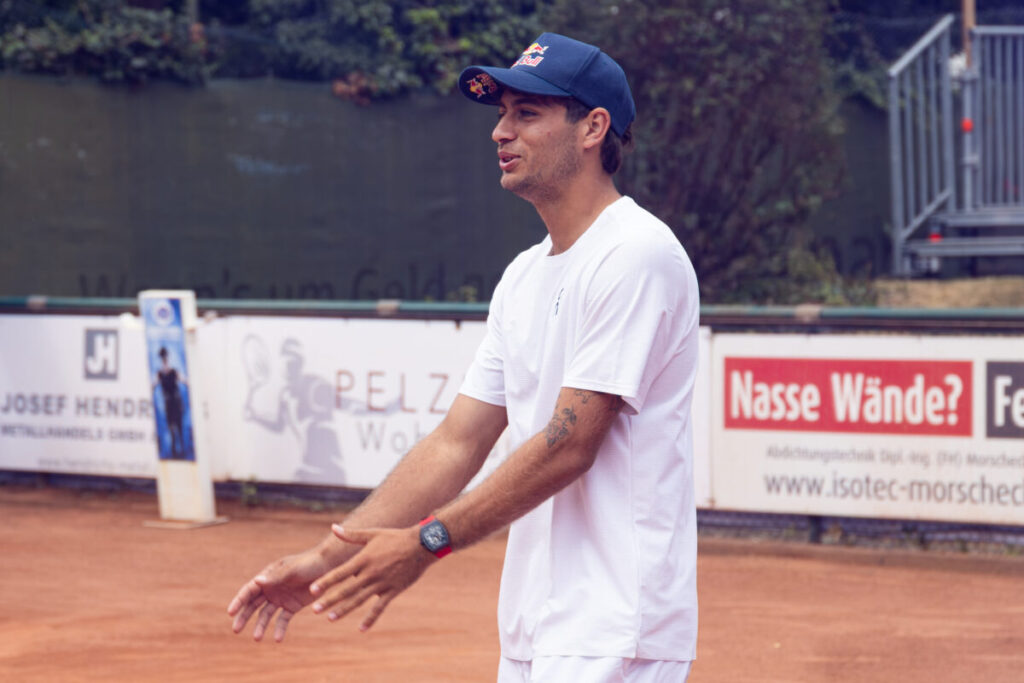 ATP Cincinnati: Cobolli beats Blockx to reach the last 16