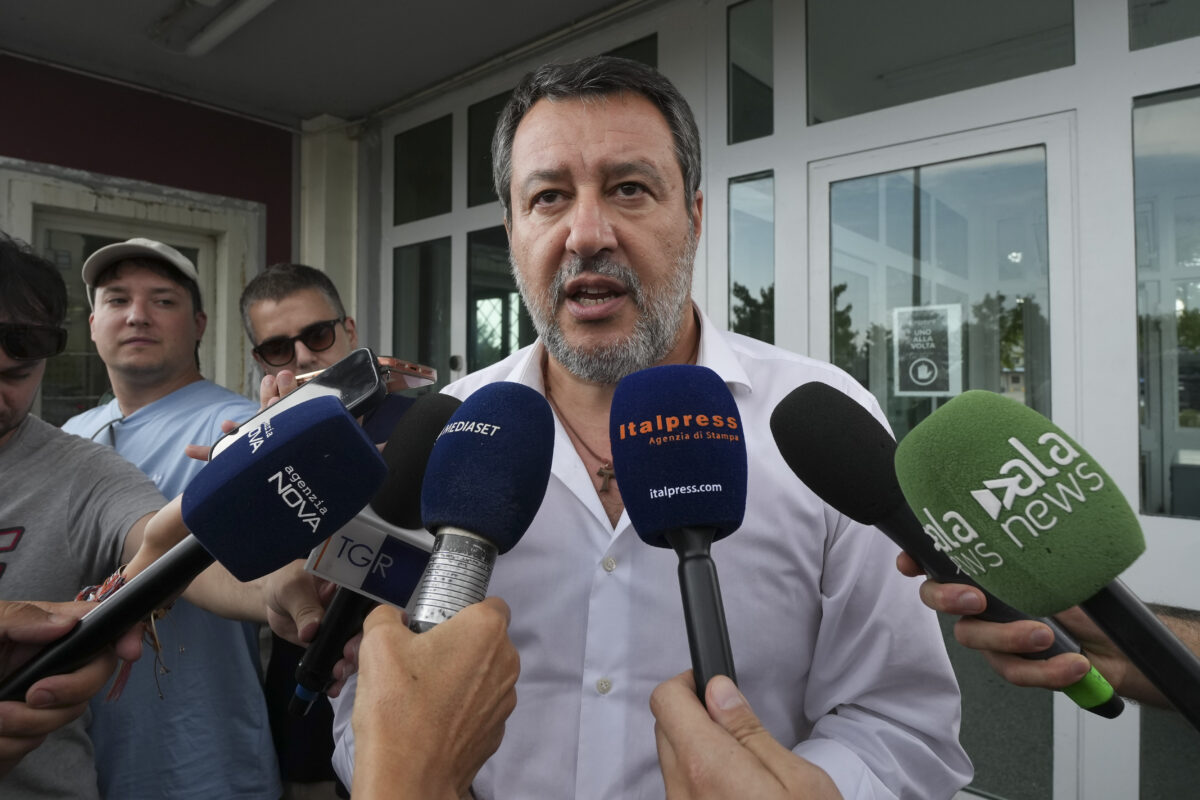 Highway Code, Salvini: “No mandatory PEC for driving licences or vehicle inspections”