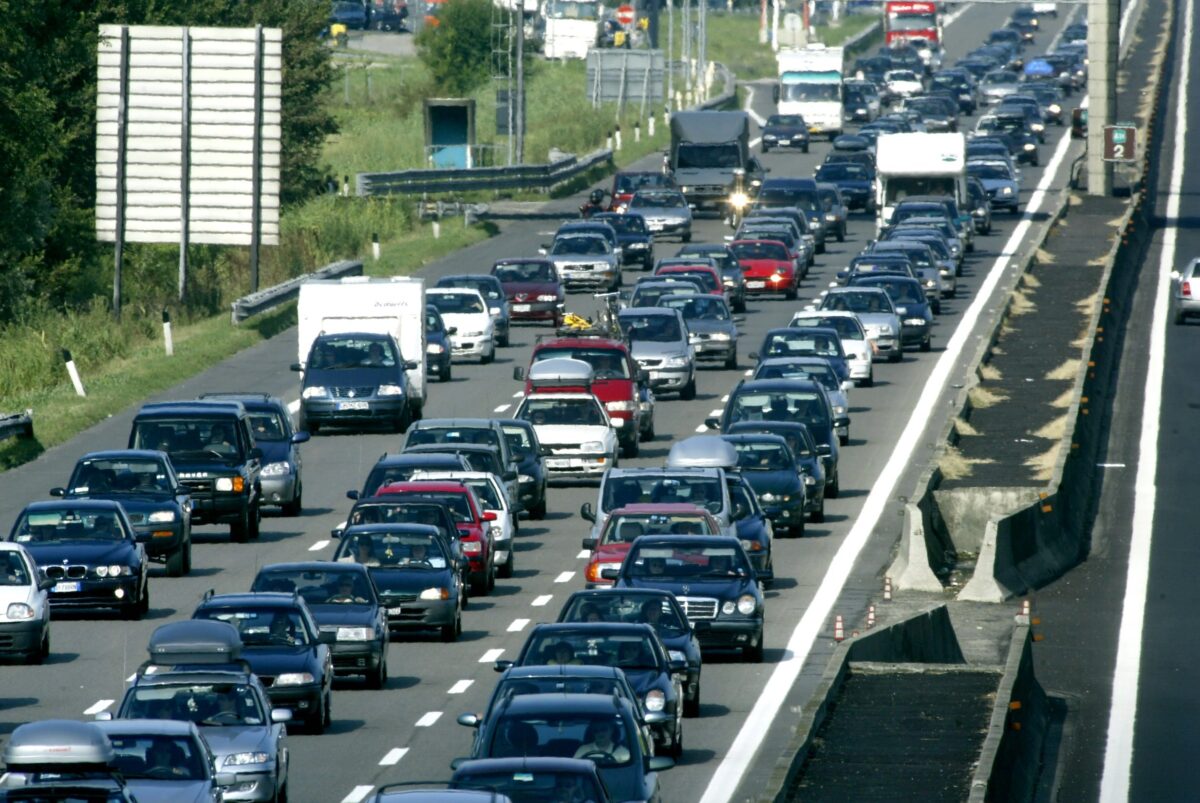 Fuel prices, Codacons: “406 million hit on the 22–23 August return journey”