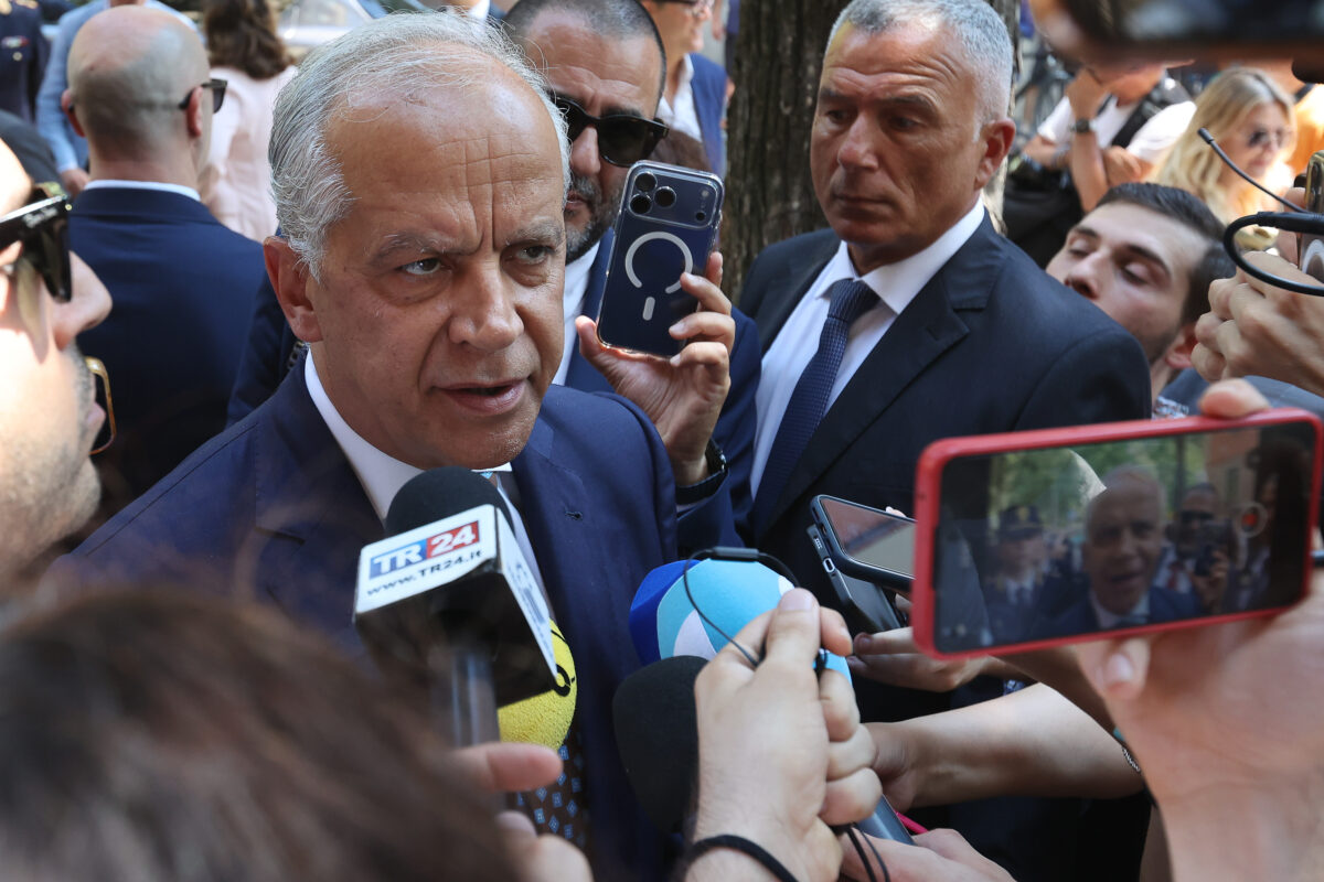 Migrants, Piantedosi: “Sea-Watch violated regulations, 45-day detention”