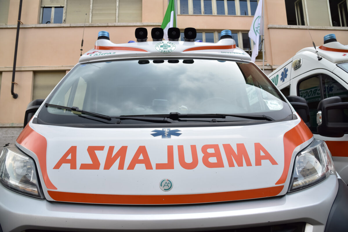 Workplace accidents: Man falls from a ladder at a goldsmith’s workshop in Arezzo; 47-year-old in hospital