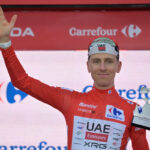 Vuelta: hailstorm hits the riders; Stage 3 halted with Pogacar in the red jersey