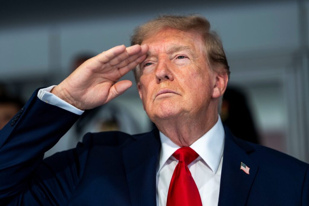 Iran, Trump: “It’s completely falling apart”