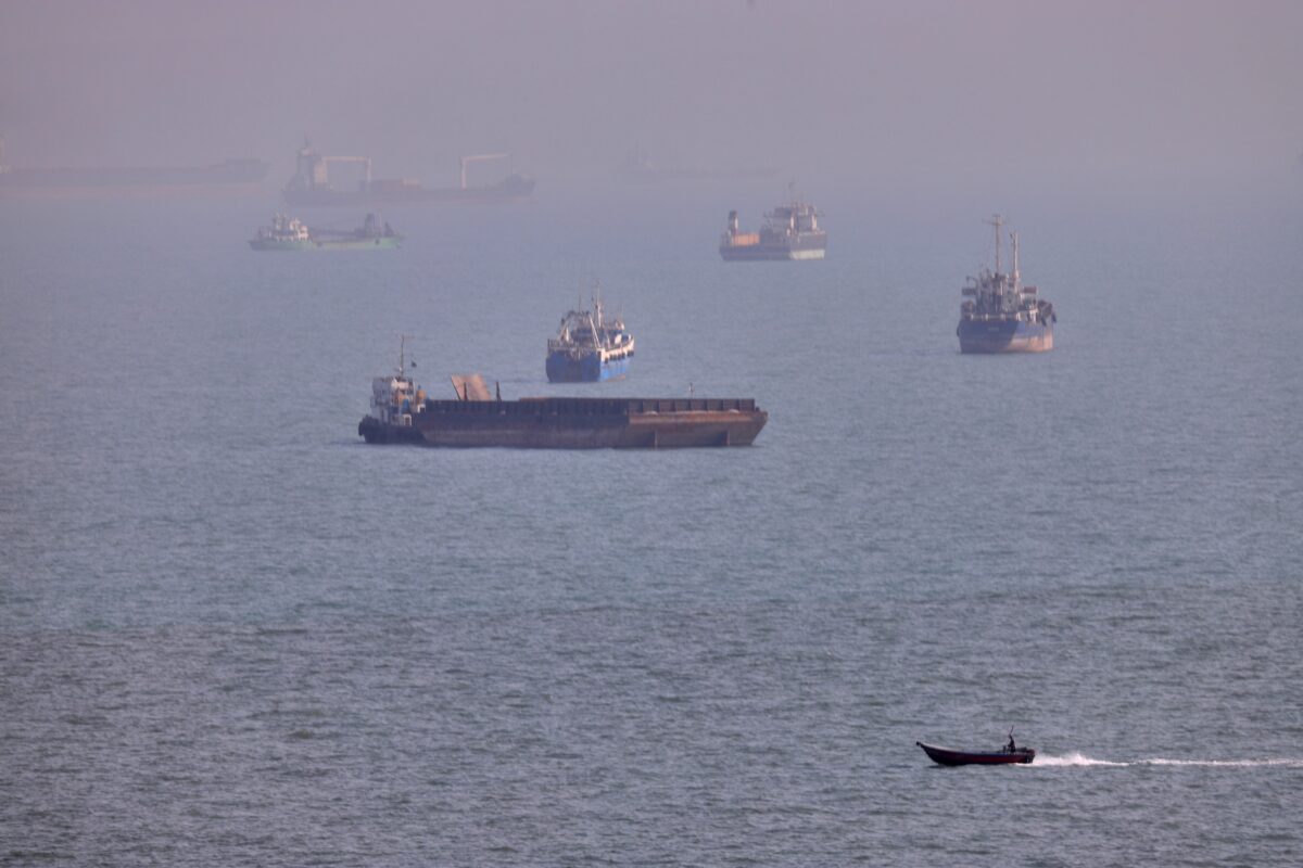 Iran, Pasdaran: “Agreement with Oman on sharing revenues from Strait of Hormuz”